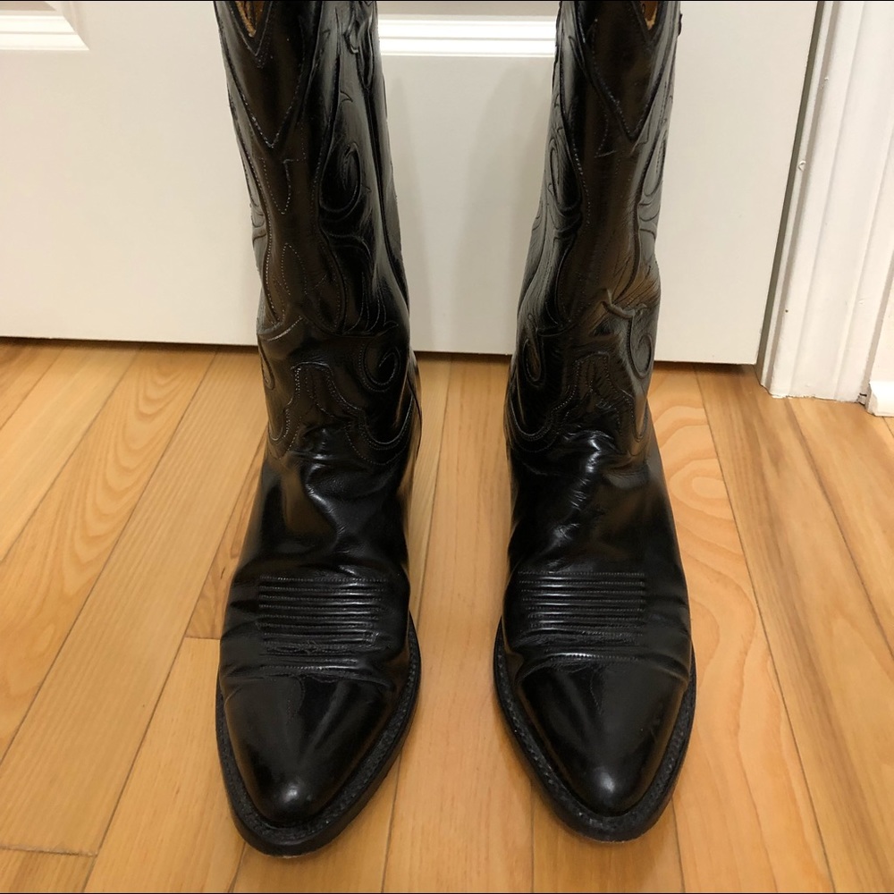 Lucchese woman’s black cowboy boots size 8 b